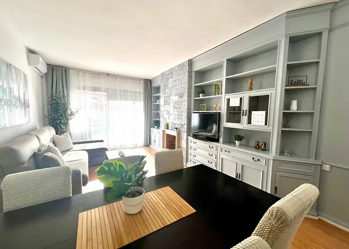 Family-Friendly Home In Central Barcelona 4Bdr